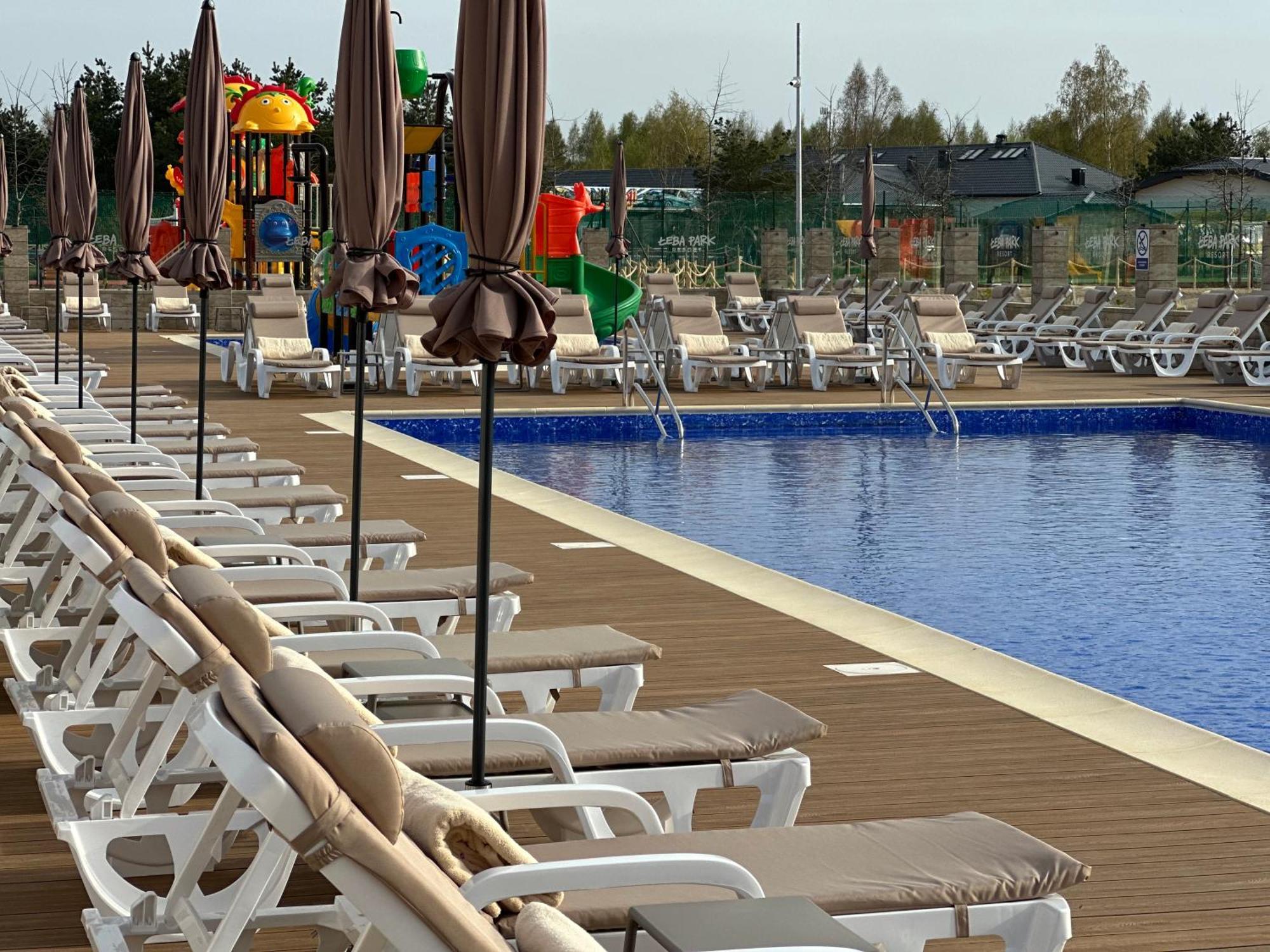 Leba Park Resort - Domki Екстер'єр фото