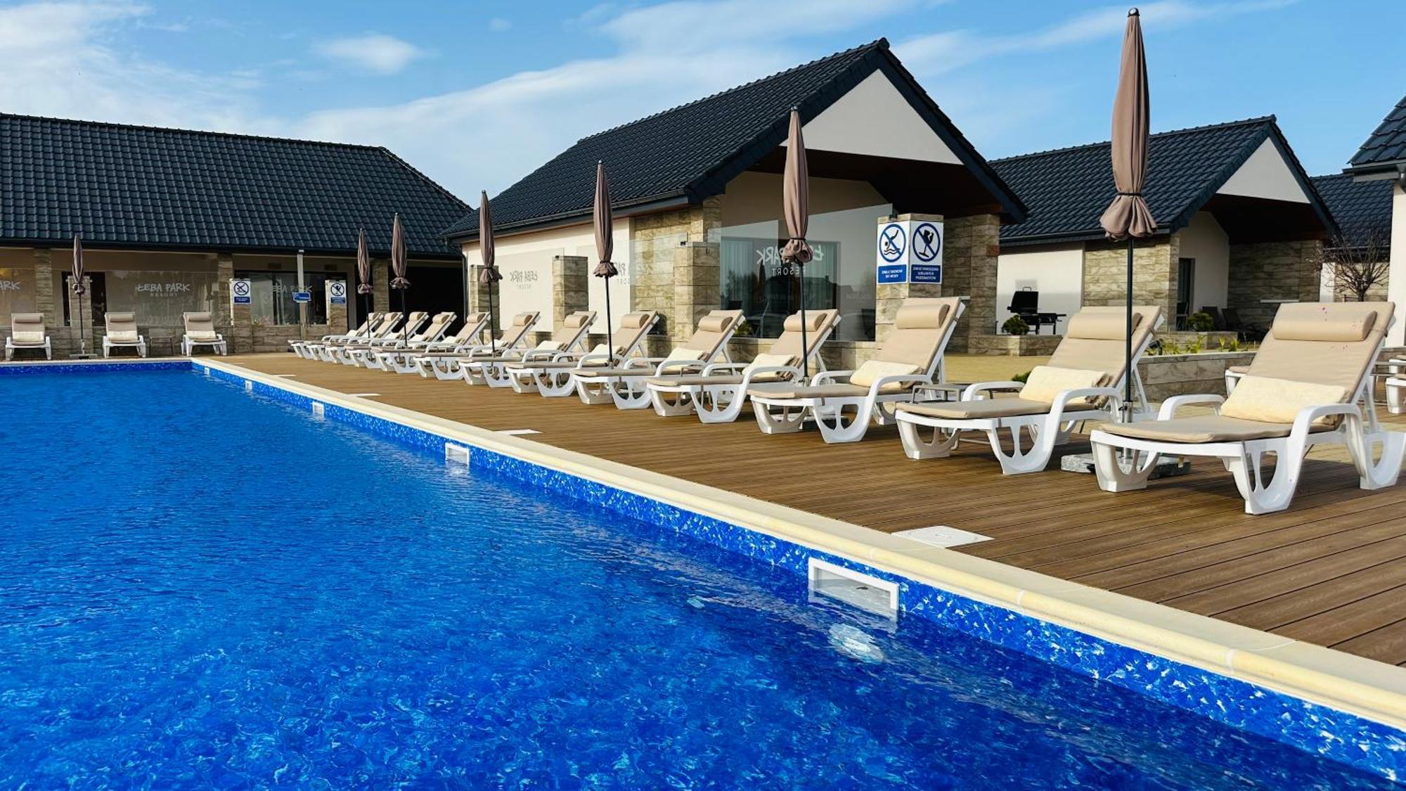 Leba Park Resort - Domki Екстер'єр фото